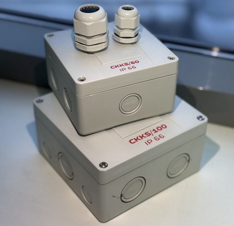 Коробка соединительная с клеммником IP66